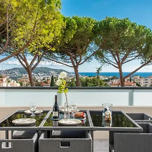 Apartment Elegance, Nice